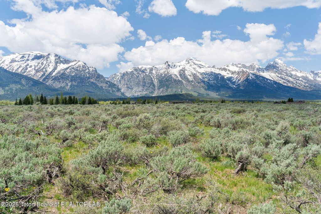 505 E TRAP CLUB Road, Jackson, WY 83001 photo 4