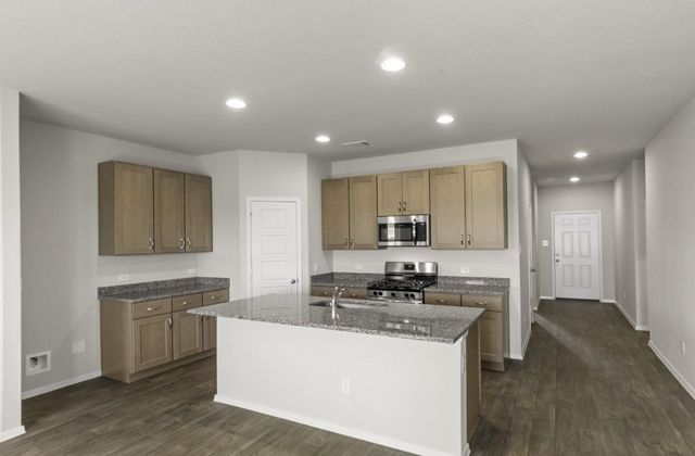 4618 Coral Bean Street, Pinehurst, TX 77362