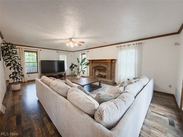 2919 Pine Trails Circle, Hudson, OH 44236