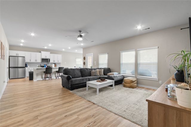 797 Vineyard Way, Forney, TX 75126