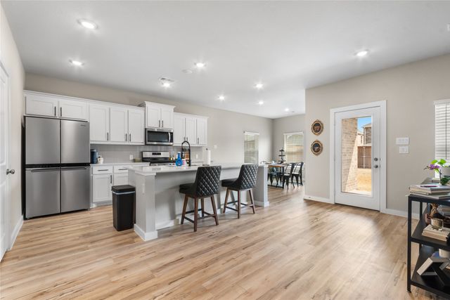 797 Vineyard Way, Forney, TX 75126