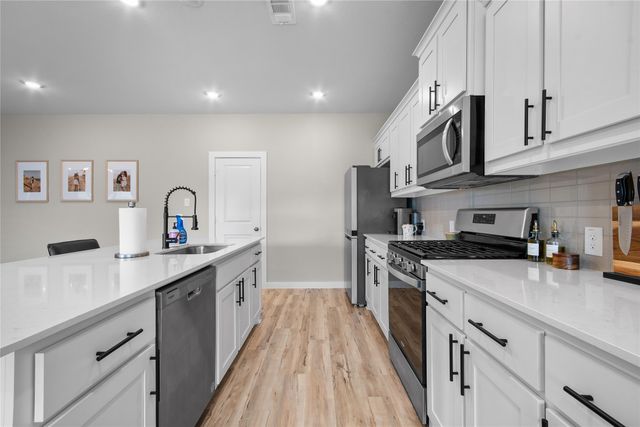 797 Vineyard Way, Forney, TX 75126