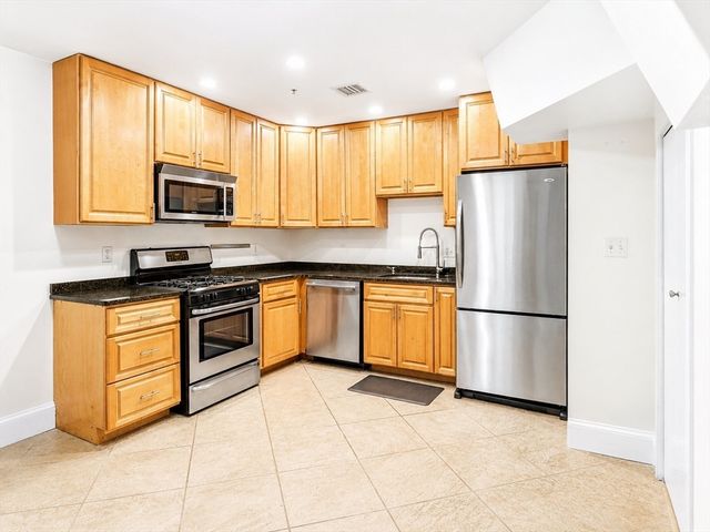 46 North Bennet Street 1, Boston, MA 02113