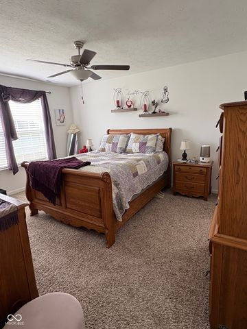 5335 Maywood Drive, Whitestown, IN 46075