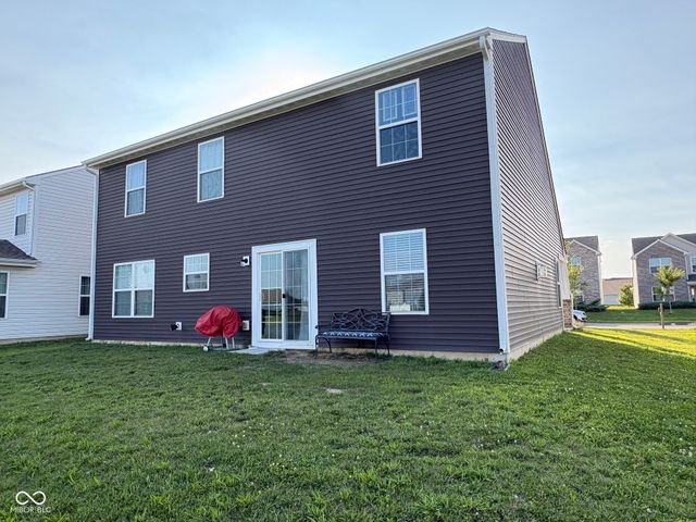5335 Maywood Drive, Whitestown, IN 46075