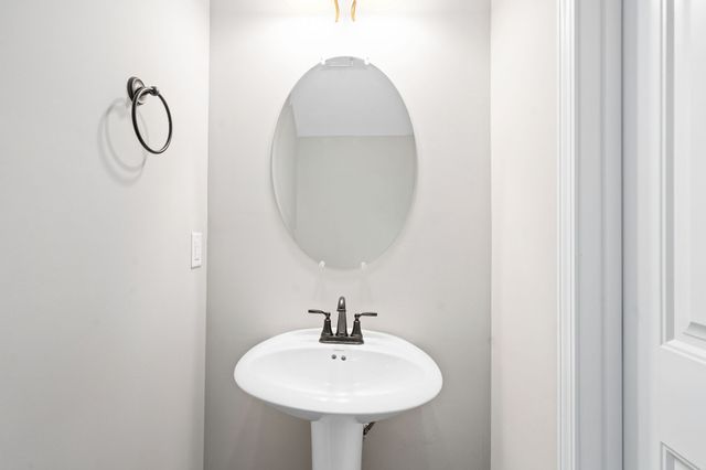 931 Professional Park Dr Apt 3F, Clarksville, TN 37040