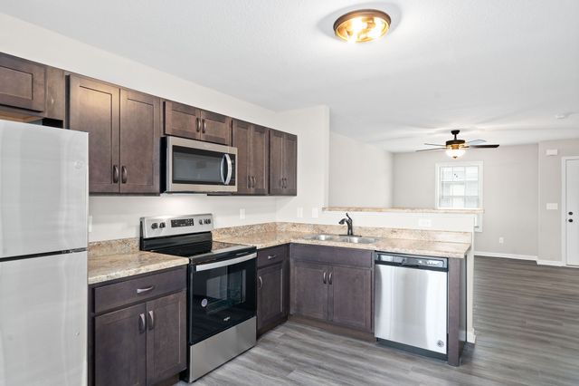 931 Professional Park Dr Apt 3F, Clarksville, TN 37040