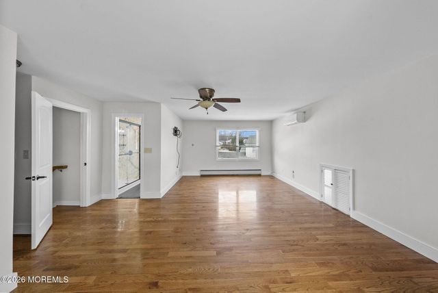 5 Herbert Avenue, Spotswood, NJ 08884