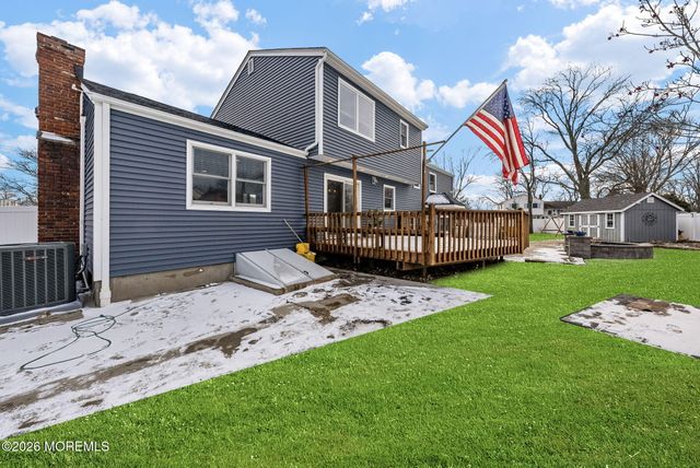 5 Herbert Avenue, Spotswood, NJ 08884