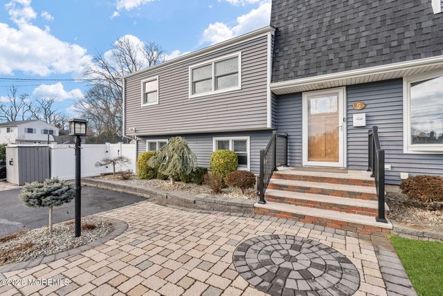 5 Herbert Avenue, Spotswood, NJ 08884