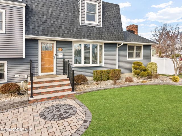 5 Herbert Avenue, Spotswood, NJ 08884