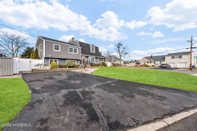 5 Herbert Avenue, Spotswood, NJ 08884