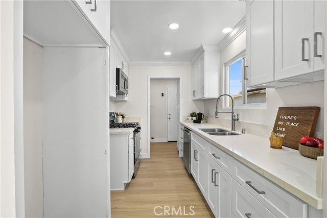 1445 W 110th, Los Angeles, CA 90047