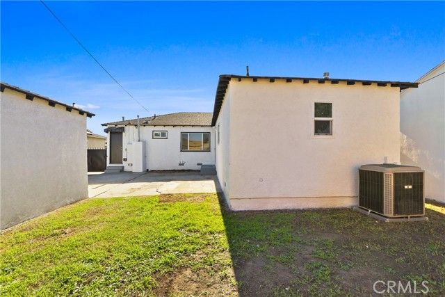 1445 W 110th, Los Angeles, CA 90047