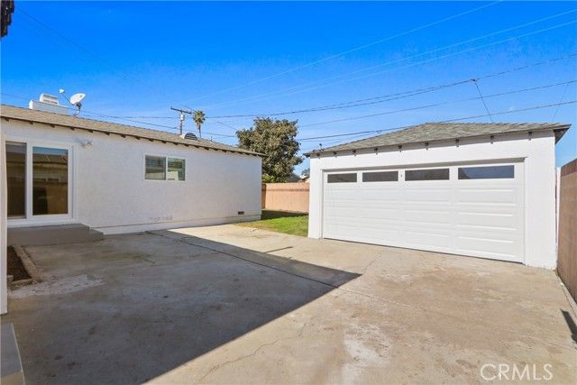 1445 W 110th, Los Angeles, CA 90047