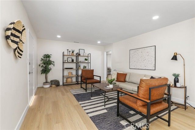 1445 W 110th, Los Angeles, CA 90047