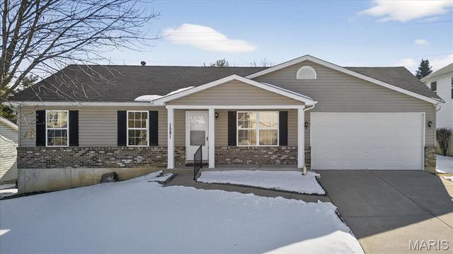 1581 Tea Party Lane, O'fallon, MO 63366