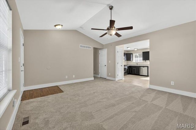 1581 Tea Party Lane, O'fallon, MO 63366