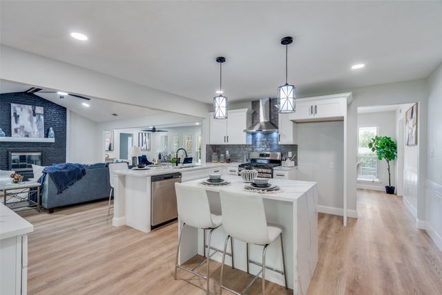 8443 Stults Road, Dallas, TX 75243