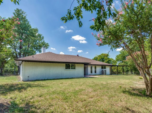 8443 Stults Road, Dallas, TX 75243