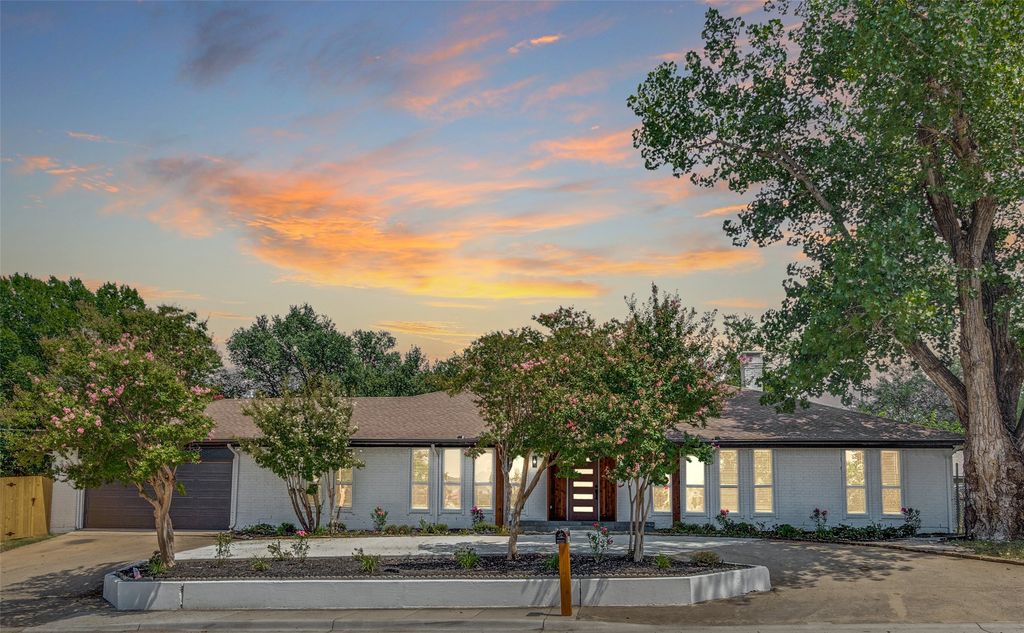 8443 Stults Road, Dallas, TX 75243