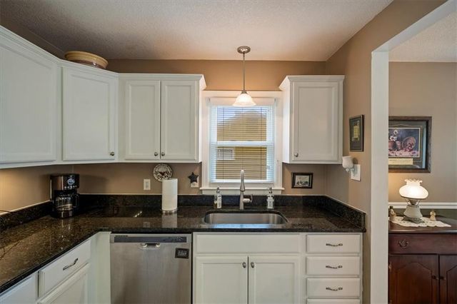 13124 Herrick Avenue, Grandview, MO 64030