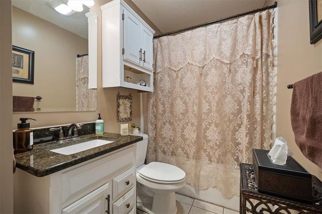 13124 Herrick Avenue, Grandview, MO 64030