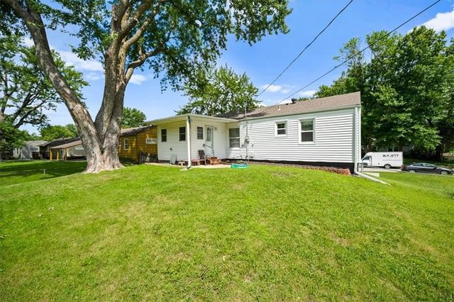 13124 Herrick Avenue, Grandview, MO 64030
