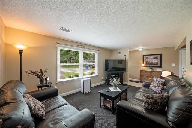 13124 Herrick Avenue, Grandview, MO 64030