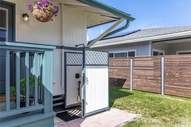 650 Oneawa Street A, Kailua, HI 96734