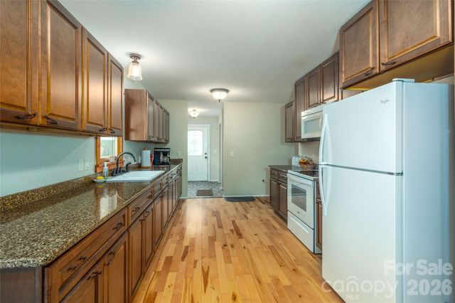 219 Sandalwood Drive, Whittier, NC 28789