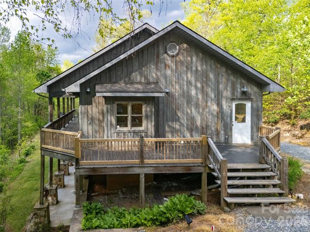 219 Sandalwood Drive, Whittier, NC 28789