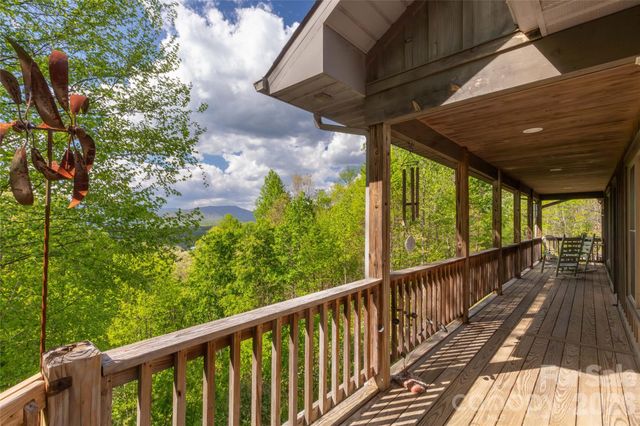 219 Sandalwood Drive, Whittier, NC 28789