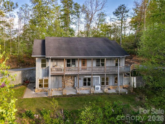 219 Sandalwood Drive, Whittier, NC 28789