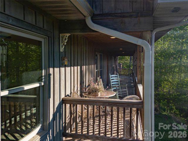 219 Sandalwood Drive, Whittier, NC 28789