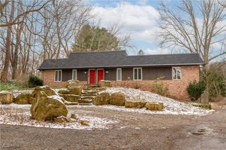 3993 Granger Road, Akron, OH 44333