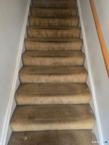 139 Clark Street B, Hartford, CT 06120