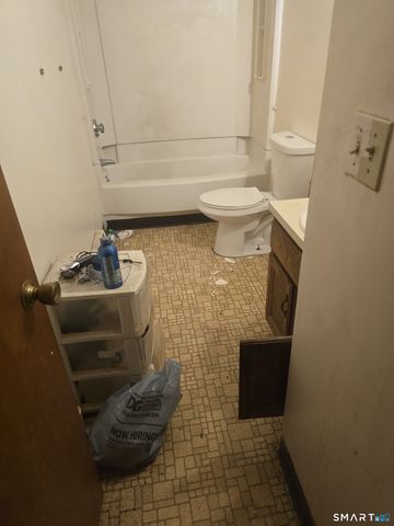 139 Clark Street B, Hartford, CT 06120