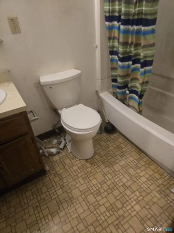 139 Clark Street B, Hartford, CT 06120