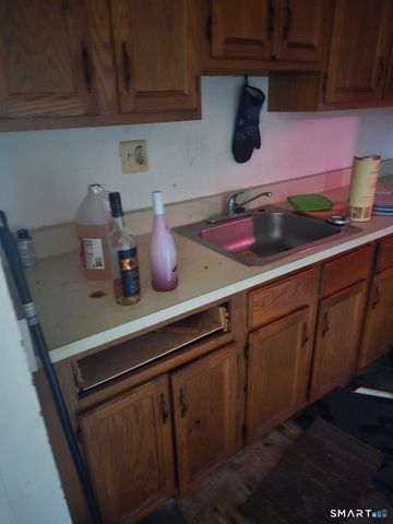 139 Clark Street B, Hartford, CT 06120