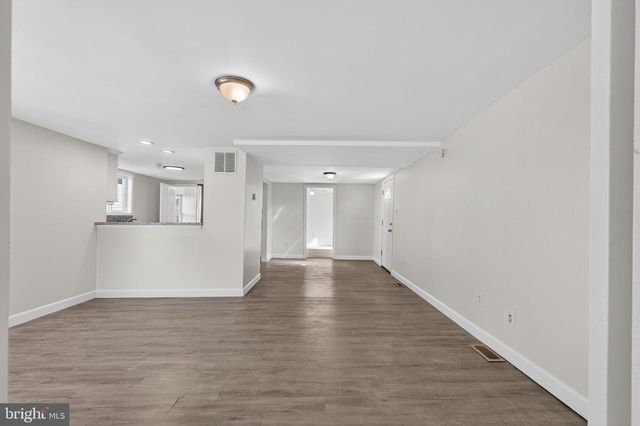 16 TYRONE AVE, New Castle, DE 19720