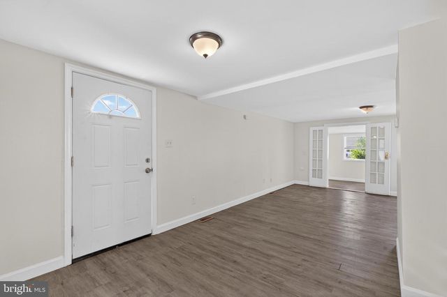 16 TYRONE AVE, New Castle, DE 19720