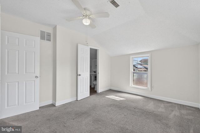 16 TYRONE AVE, New Castle, DE 19720