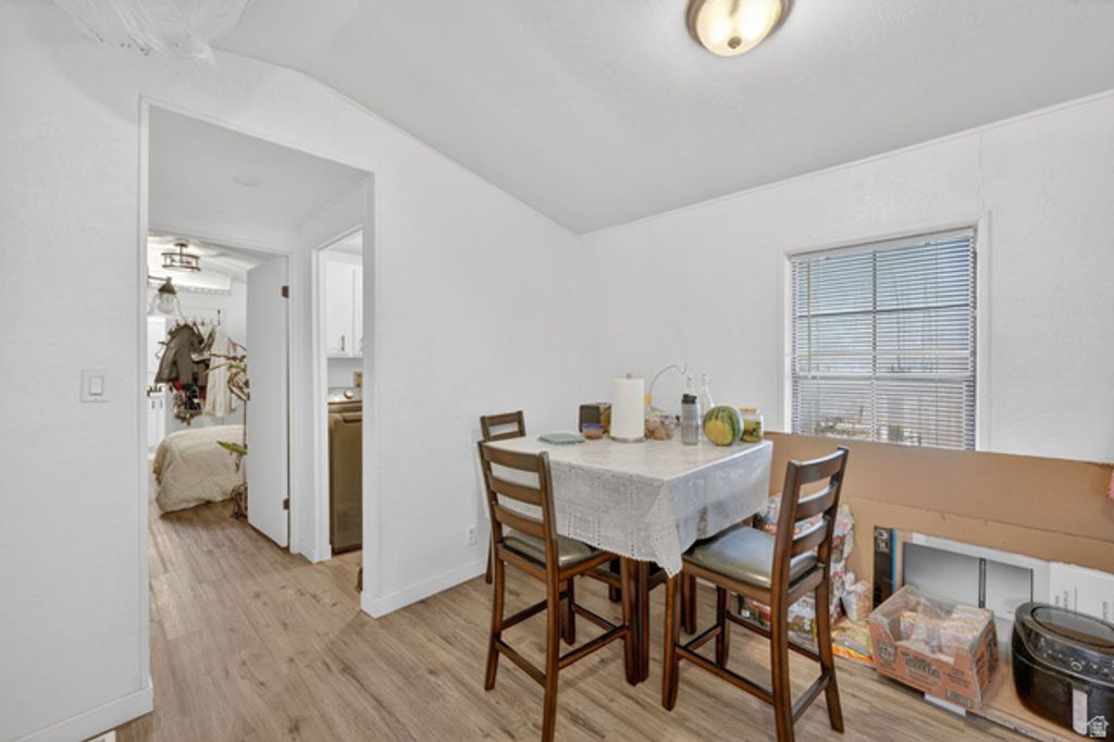 Image 13 of property listing at 262 E HIDDEN VIEW DR #94, Sandy, UT 84070
