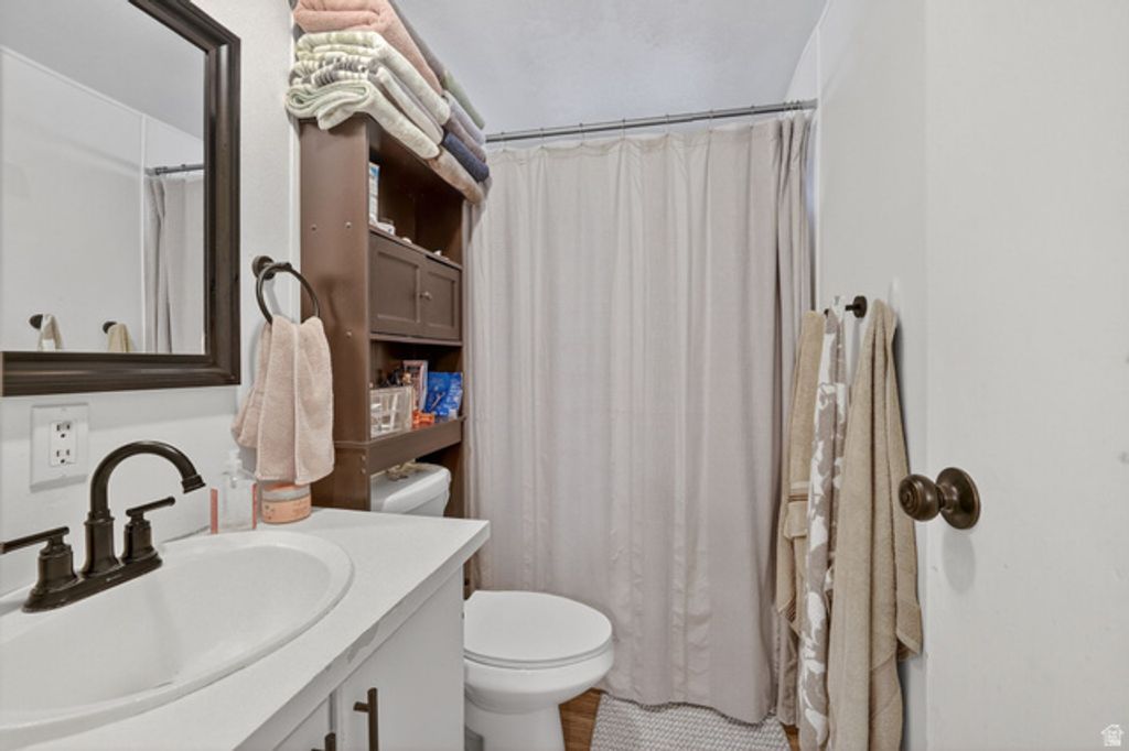Image 15 of property listing at 262 E HIDDEN VIEW DR #94, Sandy, UT 84070