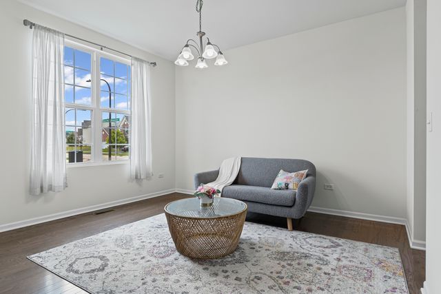 2404 Coastal Sage Court, Naperville, IL 60563