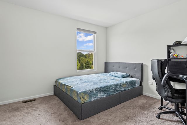 2404 Coastal Sage Court, Naperville, IL 60563