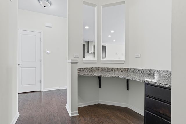 2404 Coastal Sage Court, Naperville, IL 60563