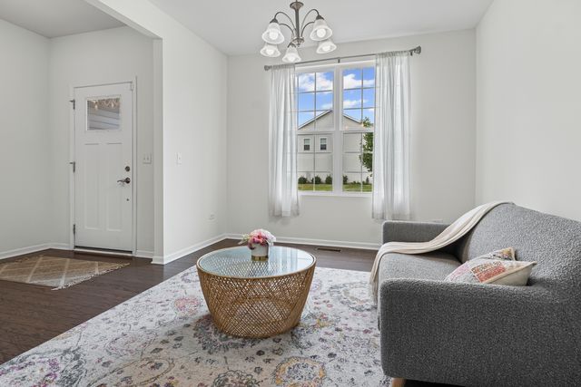 2404 Coastal Sage Court, Naperville, IL 60563