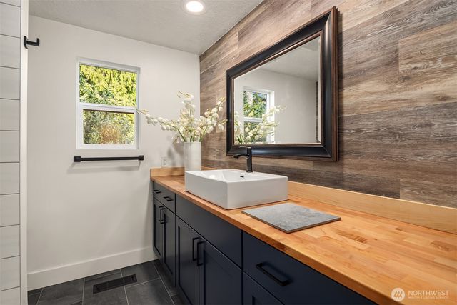 9219 60th Avenue W, Mukilteo, WA 98275